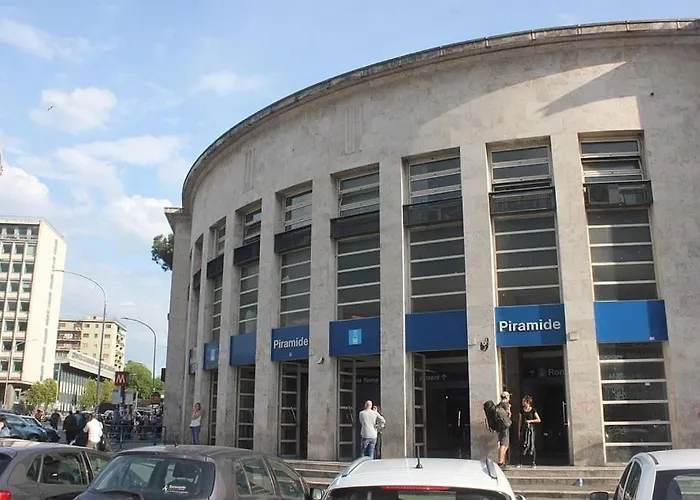 Domus Partigiani Рим